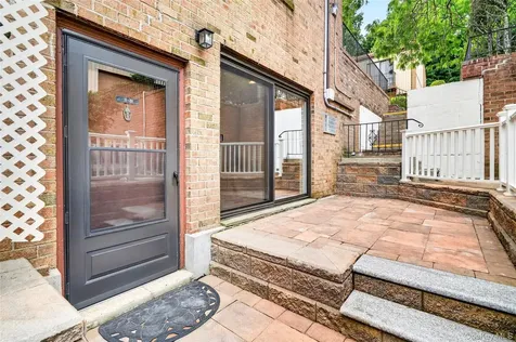 11 Jackson Avenue Scarsdale NY 10583