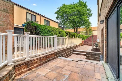 11 Jackson Avenue Scarsdale NY 10583