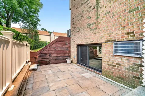 11 Jackson Avenue Scarsdale NY 10583