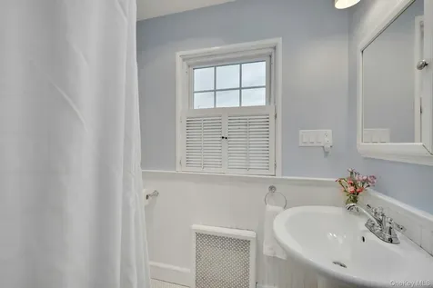 30 Lee Avenue White Plains NY 10606