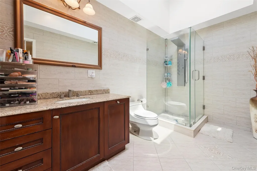 44 Gale Drive North Woodmere NY 11581