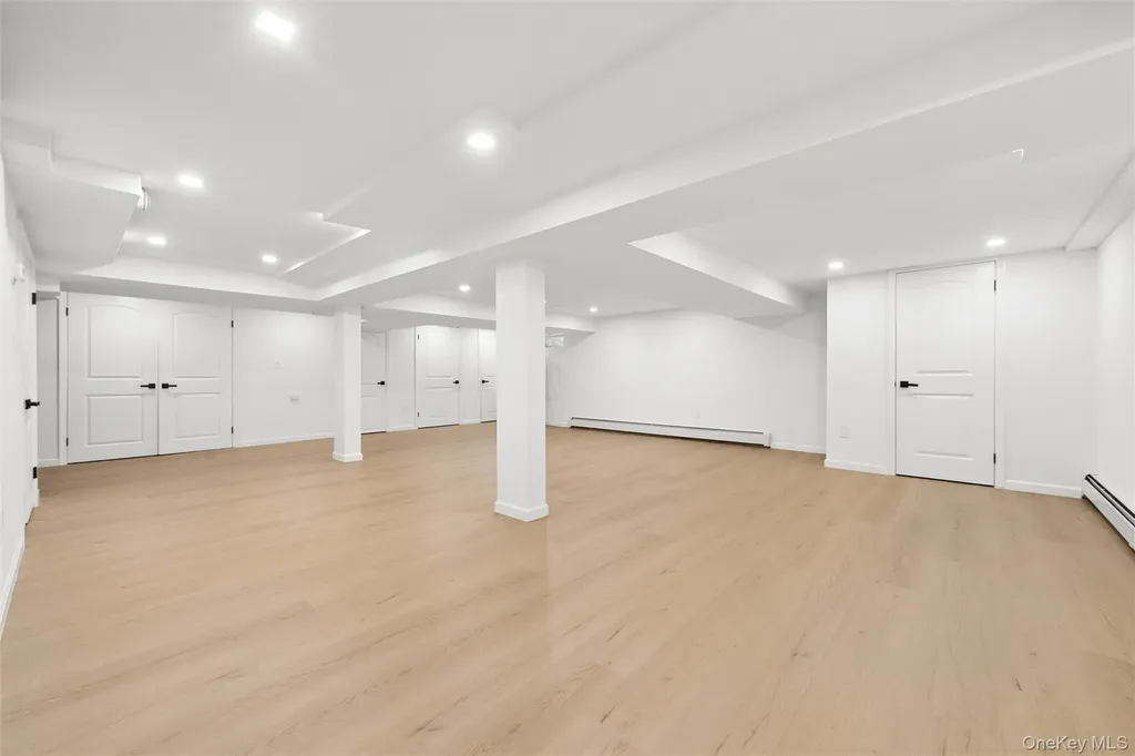 44 Gale Drive North Woodmere NY 11581