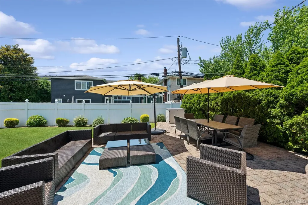 44 Gale Drive North Woodmere NY 11581