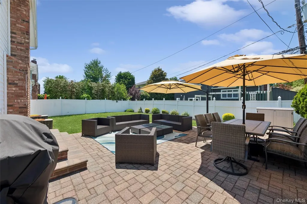 44 Gale Drive North Woodmere NY 11581