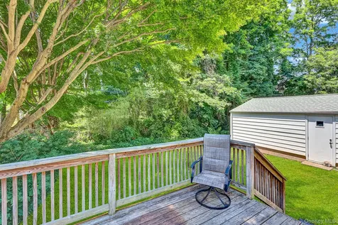 19 Poplar Place Glen Cove NY 11542