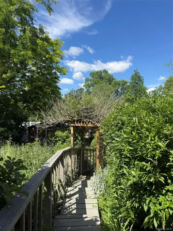 28 Church Farm Road Gardiner NY 12525