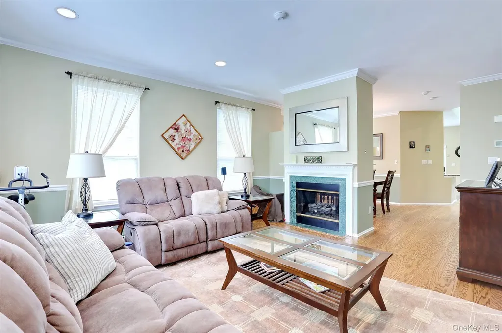 141 Meadow Lane Nanuet NY 10954