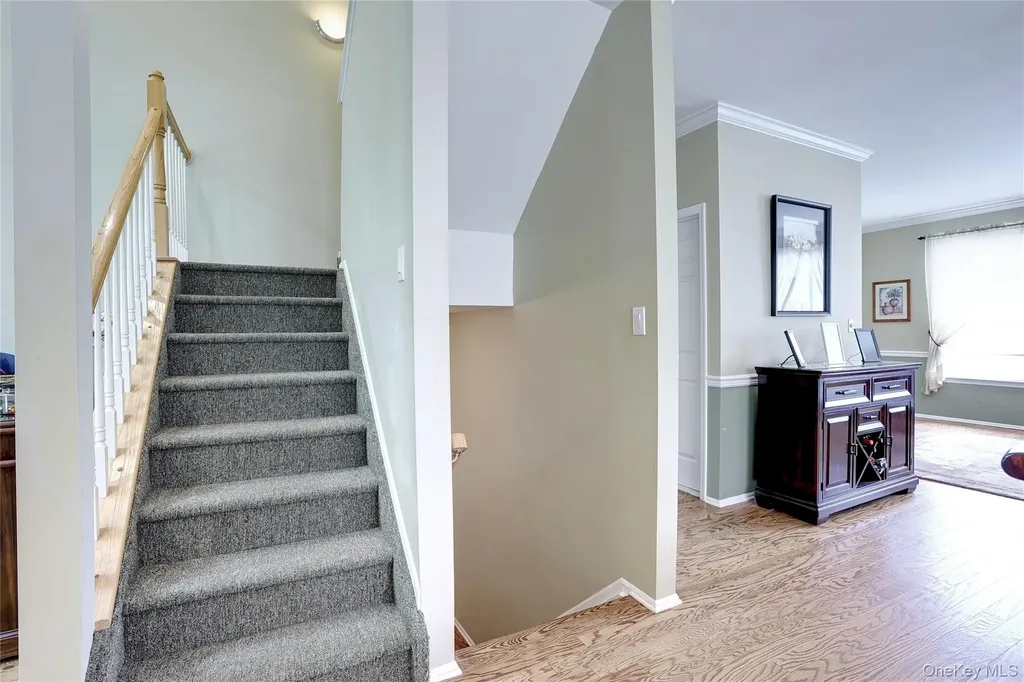 141 Meadow Lane Nanuet NY 10954