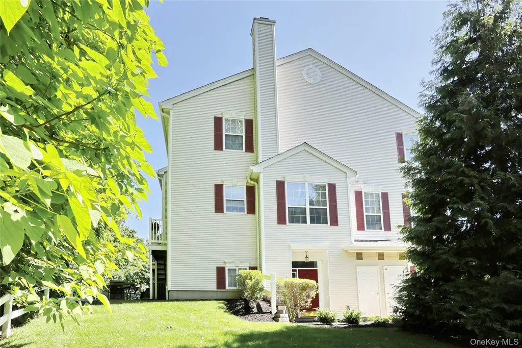 141 Meadow Lane Nanuet NY 10954