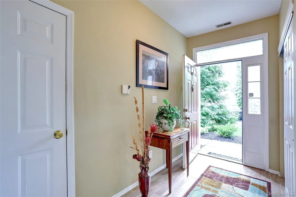 141 Meadow Lane Nanuet NY 10954