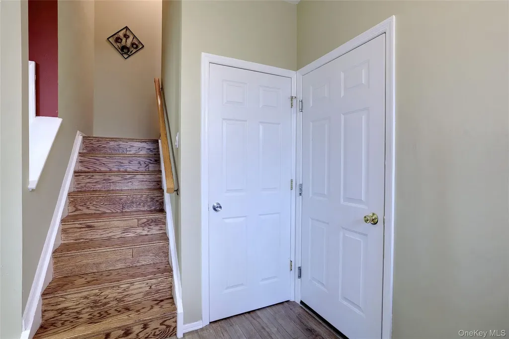 141 Meadow Lane Nanuet NY 10954