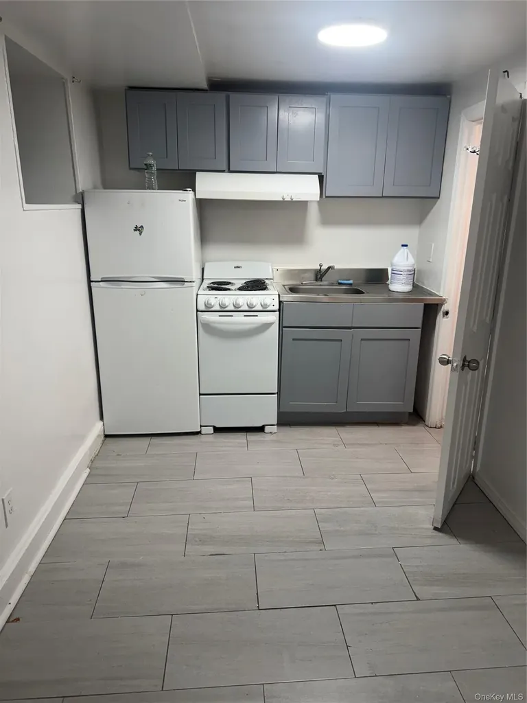 11 Lawrence Street Yonkers NY 10705