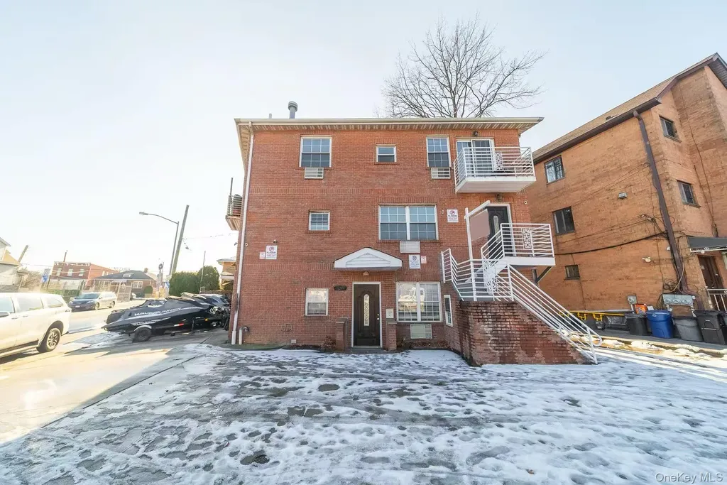 23-58 80th Street East Elmhurst NY 11370