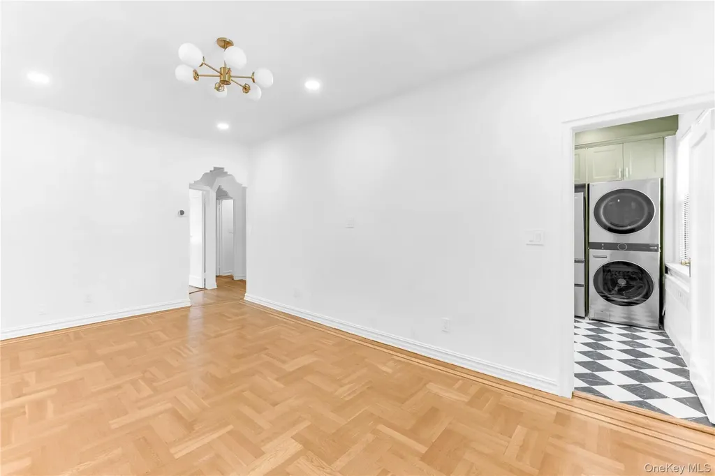 5569 Kings Highway Brooklyn NY 11203