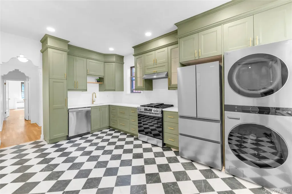 5569 Kings Highway Brooklyn NY 11203