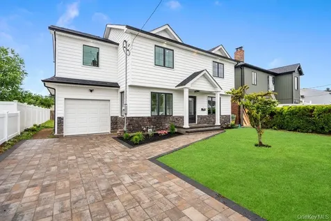10 California Street Hicksville NY 11801