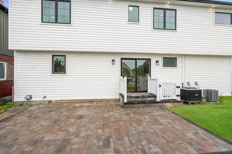 10 California Street Hicksville NY 11801