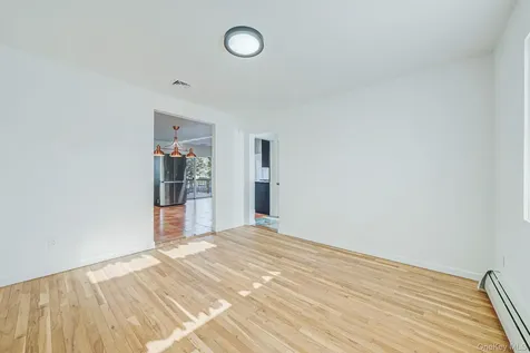 204 Bayview Avenue Massapequa NY 11758