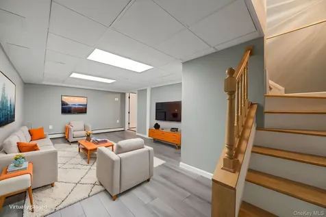 204 Bayview Avenue Massapequa NY 11758