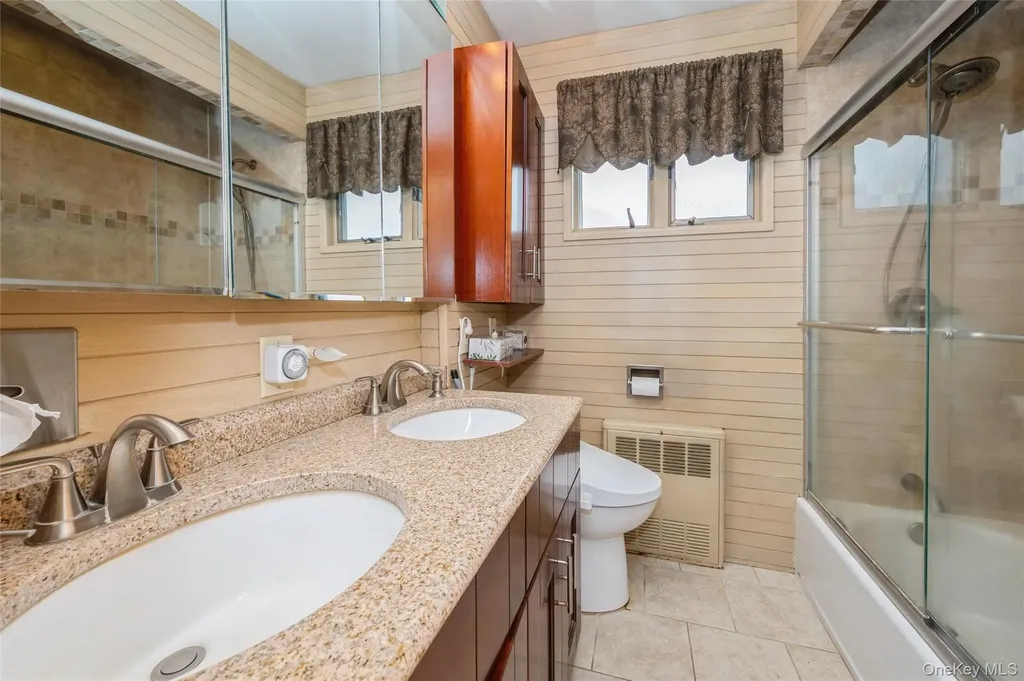 119 Norwood Avenue Malverne NY 11565