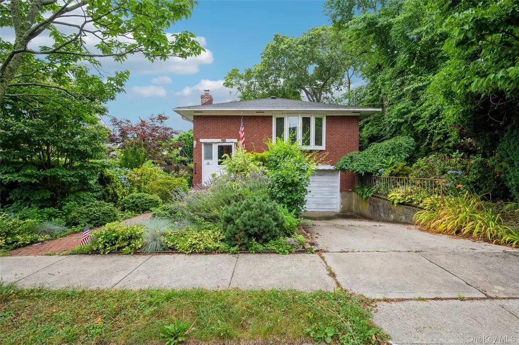 119 Norwood Avenue Malverne NY 11565