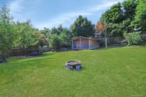 141 Curtis Lane Yonkers NY 10710