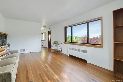 141 Curtis Lane Yonkers NY 10710