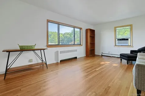 141 Curtis Lane Yonkers NY 10710