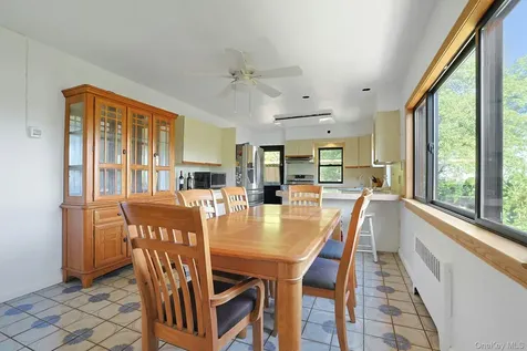 141 Curtis Lane Yonkers NY 10710