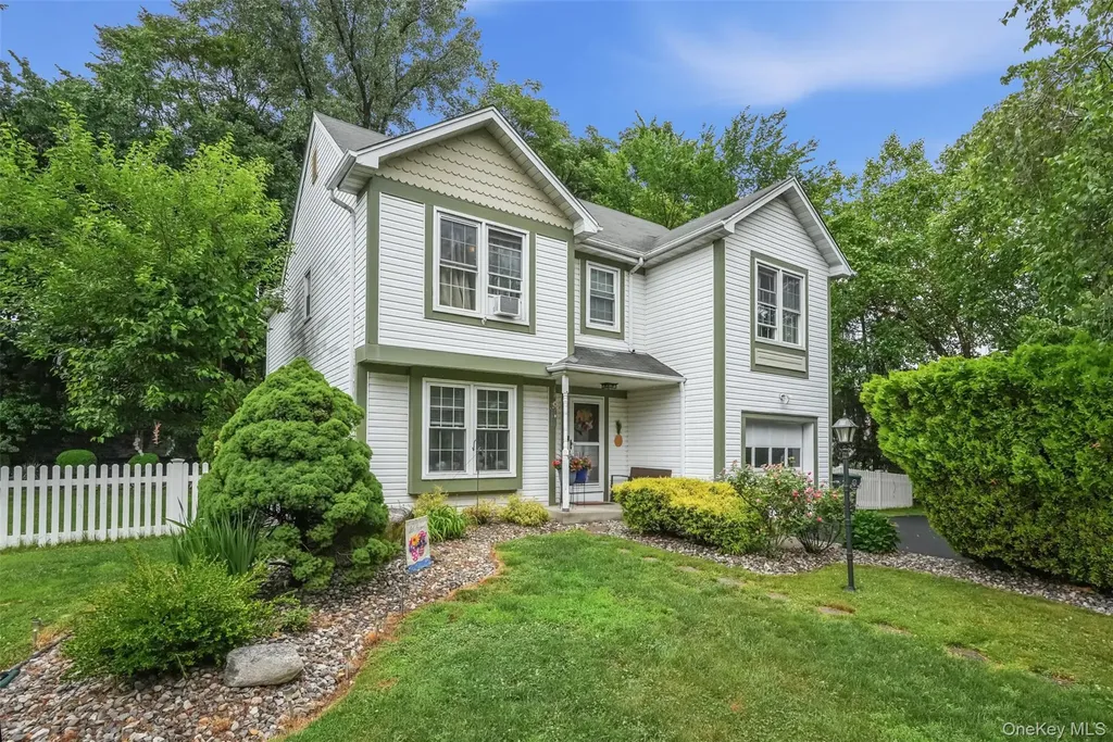 16 Larkin Lane Garnerville NY 10923