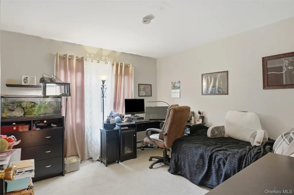 16 Larkin Lane Garnerville NY 10923