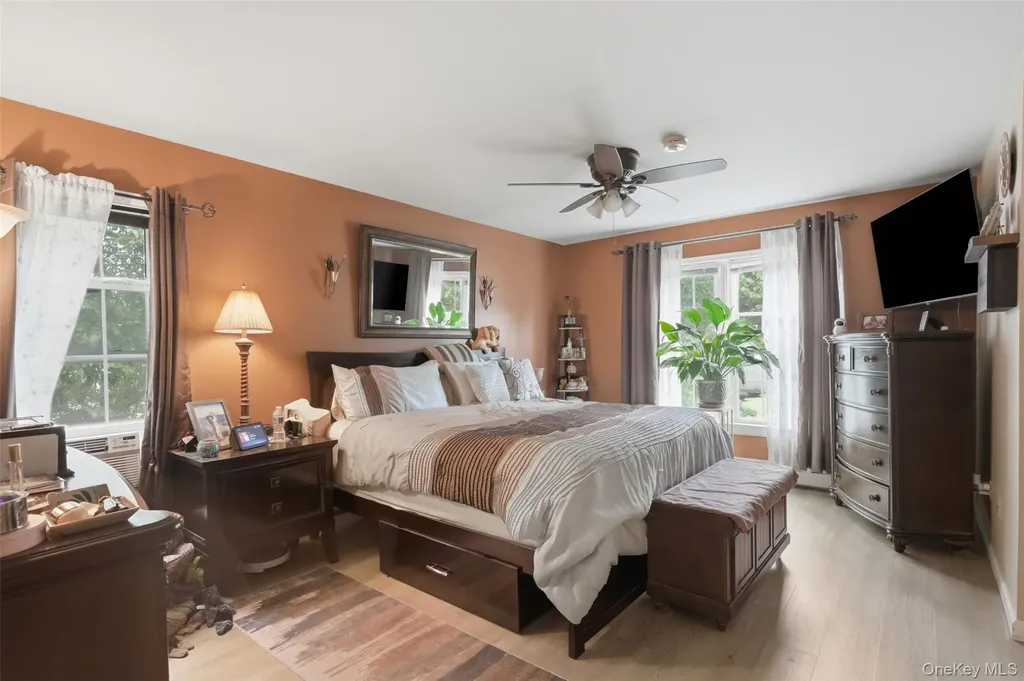 16 Larkin Lane Garnerville NY 10923