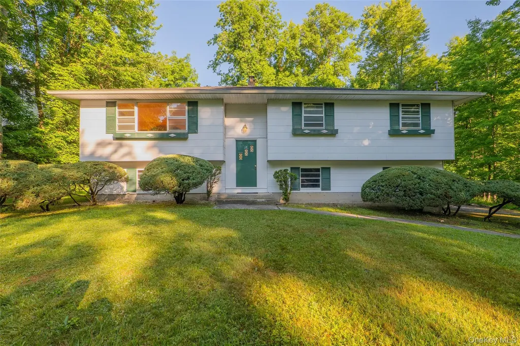 18 Sheryl Lane Mahopac NY 10541