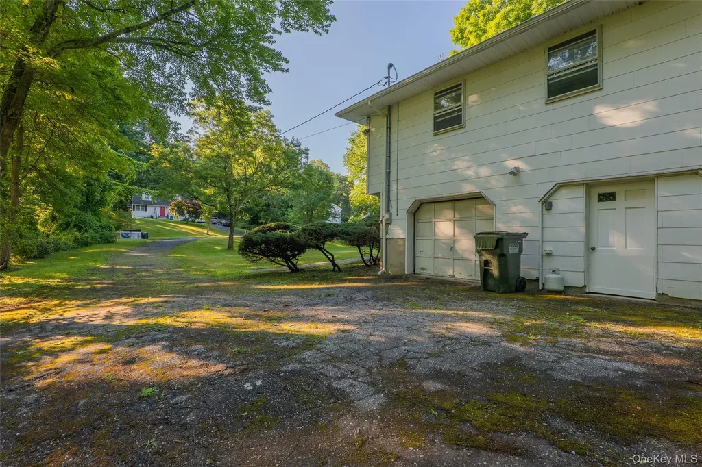 18 Sheryl Lane Mahopac NY 10541