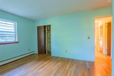18 Sheryl Lane Mahopac NY 10541
