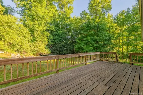 18 Sheryl Lane Mahopac NY 10541