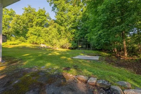 18 Sheryl Lane Mahopac NY 10541