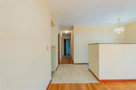 18 Sheryl Lane Mahopac NY 10541