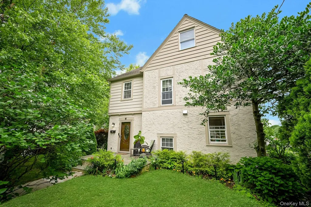 4 Interlaken Avenue New Rochelle NY 10801
