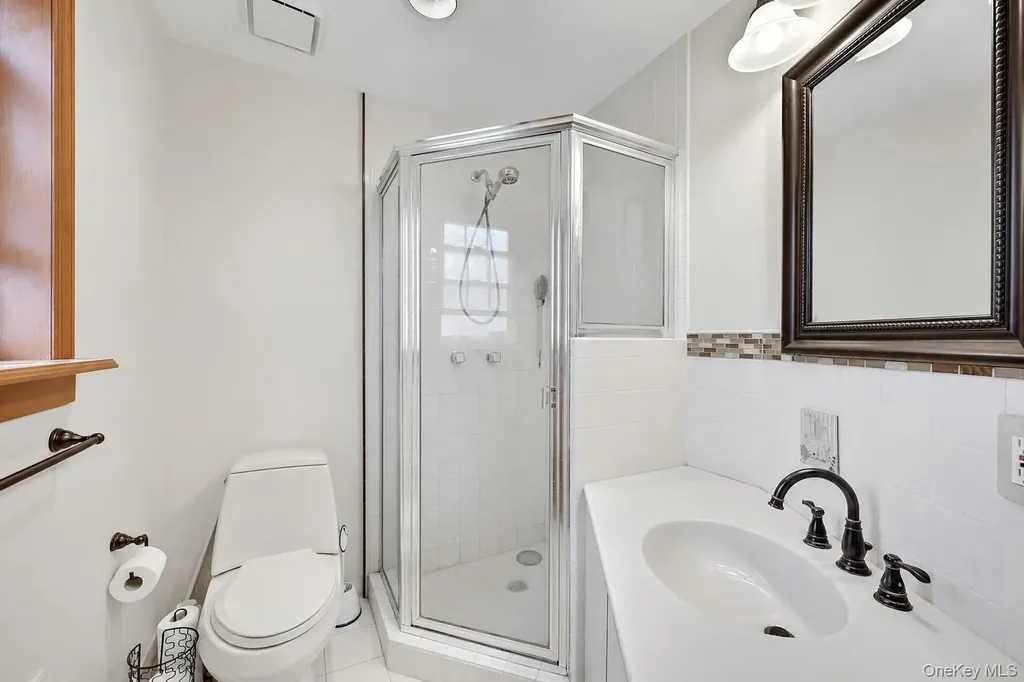 4 Interlaken Avenue New Rochelle NY 10801