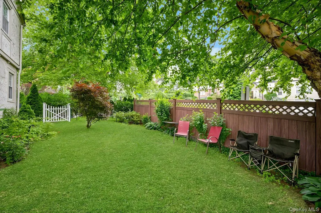4 Interlaken Avenue New Rochelle NY 10801