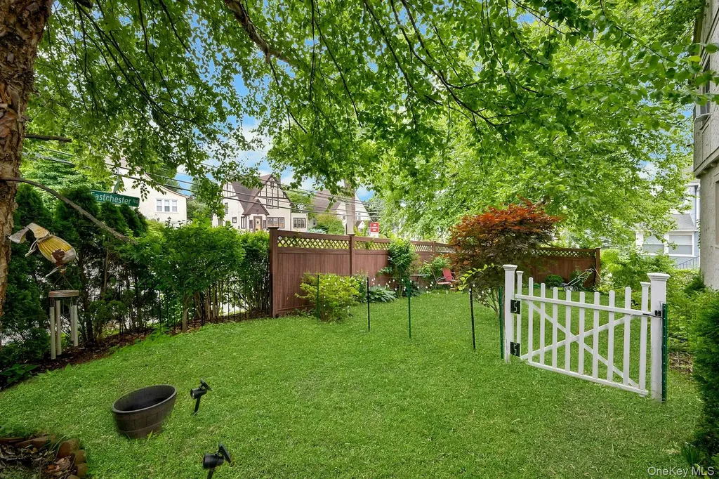 4 Interlaken Avenue New Rochelle NY 10801