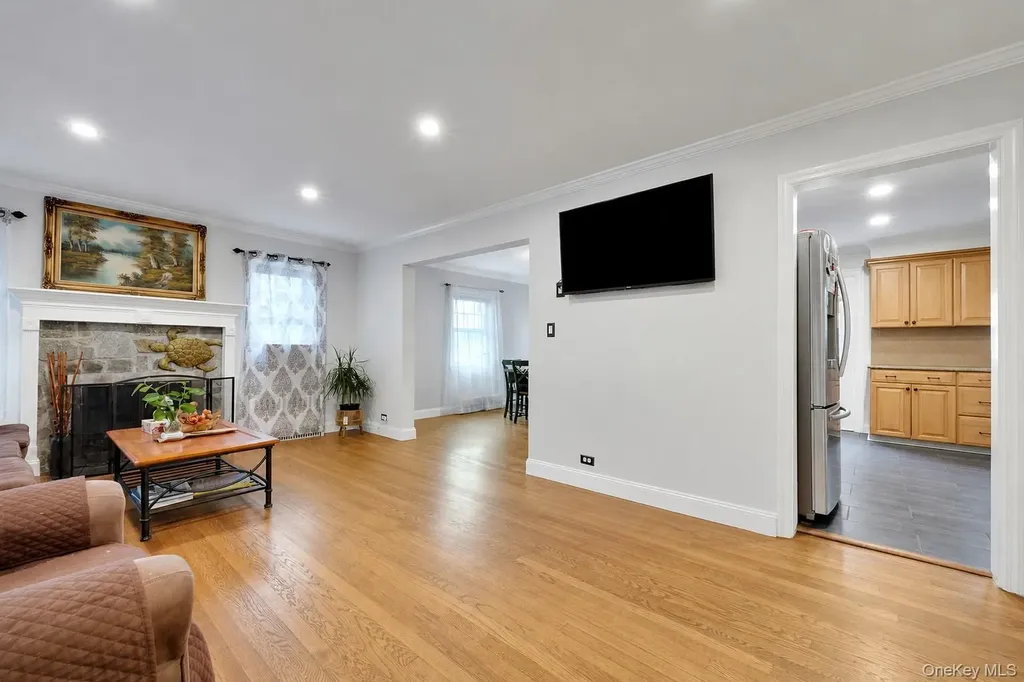 4 Interlaken Avenue New Rochelle NY 10801