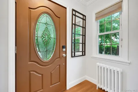 4 Interlaken Avenue New Rochelle NY 10801
