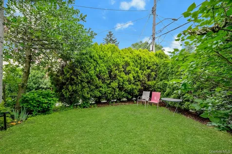 4 Interlaken Avenue New Rochelle NY 10801
