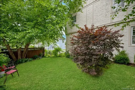4 Interlaken Avenue New Rochelle NY 10801