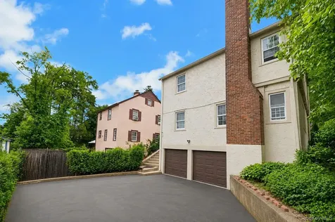 4 Interlaken Avenue New Rochelle NY 10801