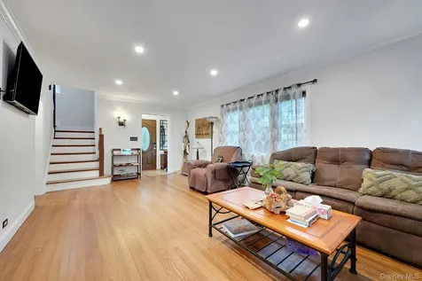 4 Interlaken Avenue New Rochelle NY 10801