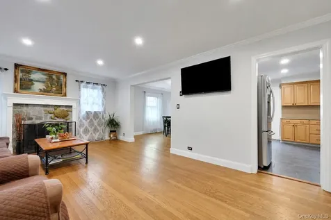 4 Interlaken Avenue New Rochelle NY 10801