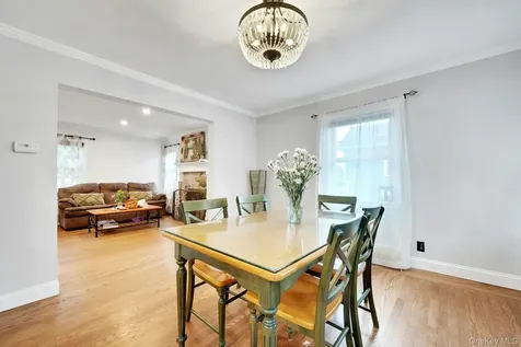 4 Interlaken Avenue New Rochelle NY 10801